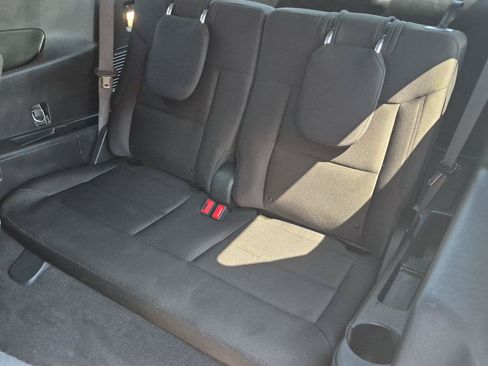 Used 2021 Ford Explorer XLT RWD image 23