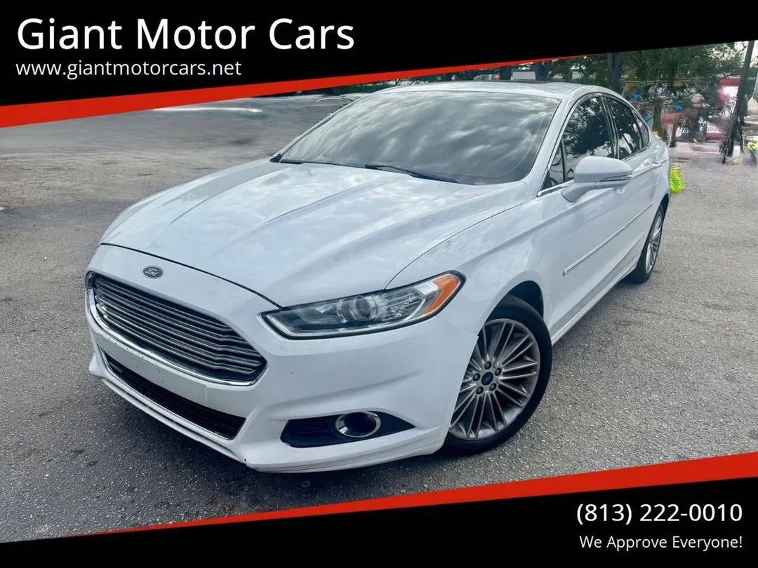 Used 2016 Ford Fusion SE w/ Equipment Group 202A FWD image 1