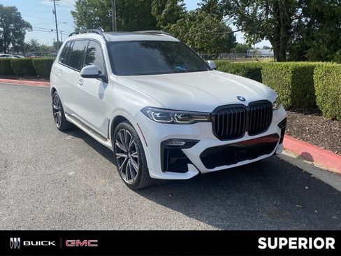Used 2021 BMW X7 xDrive40i w/ M Sport Package AWD/4WD image 1