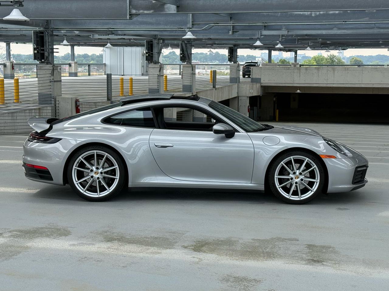Used 2024 Porsche 911 Carrera w/ Premium Package RWD image 7