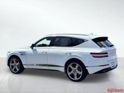 Used 2022 Genesis GV80 2.5T w/ Prestige Package 04 AWD/4WD image 3