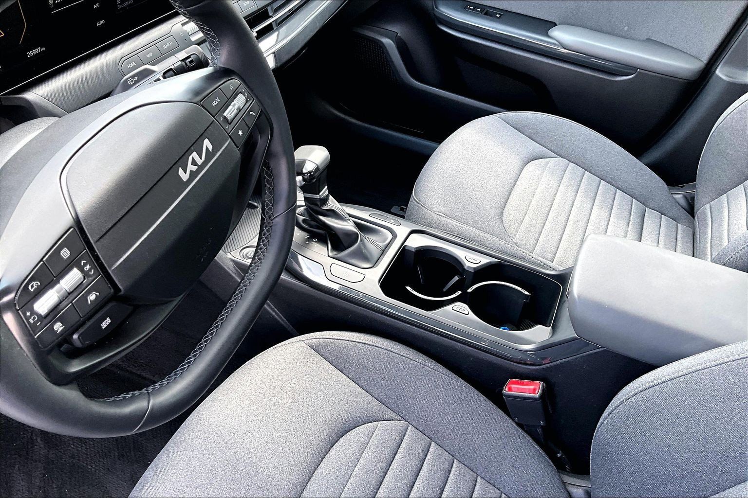Used 2025 Kia K4 EX FWD image 20
