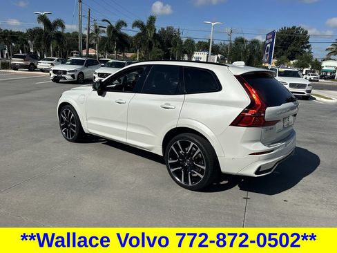 Used 2024 Volvo XC60 T8 Ultimate w/ Protection Package Premier AWD/4WD image 9