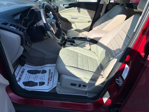 Used 2016 Ford Escape Titanium AWD/4WD image 16