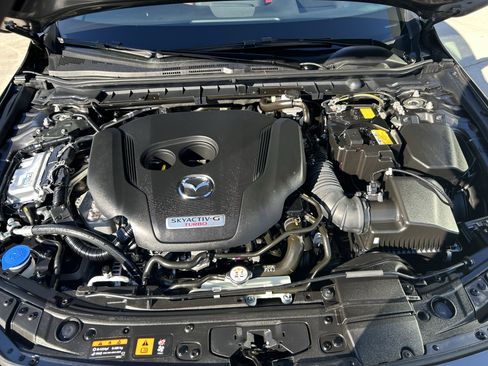 Certified 2025 MAZDA MAZDA3 Hatchback w/Premium Plus Pkg image 28
