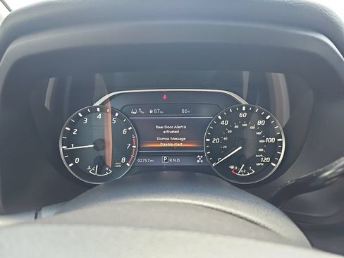 Used 2021 Nissan Titan SV w/ SV Convenience Package AWD/4WD image 19