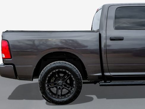 Used 2014 RAM 1500 Express image 6