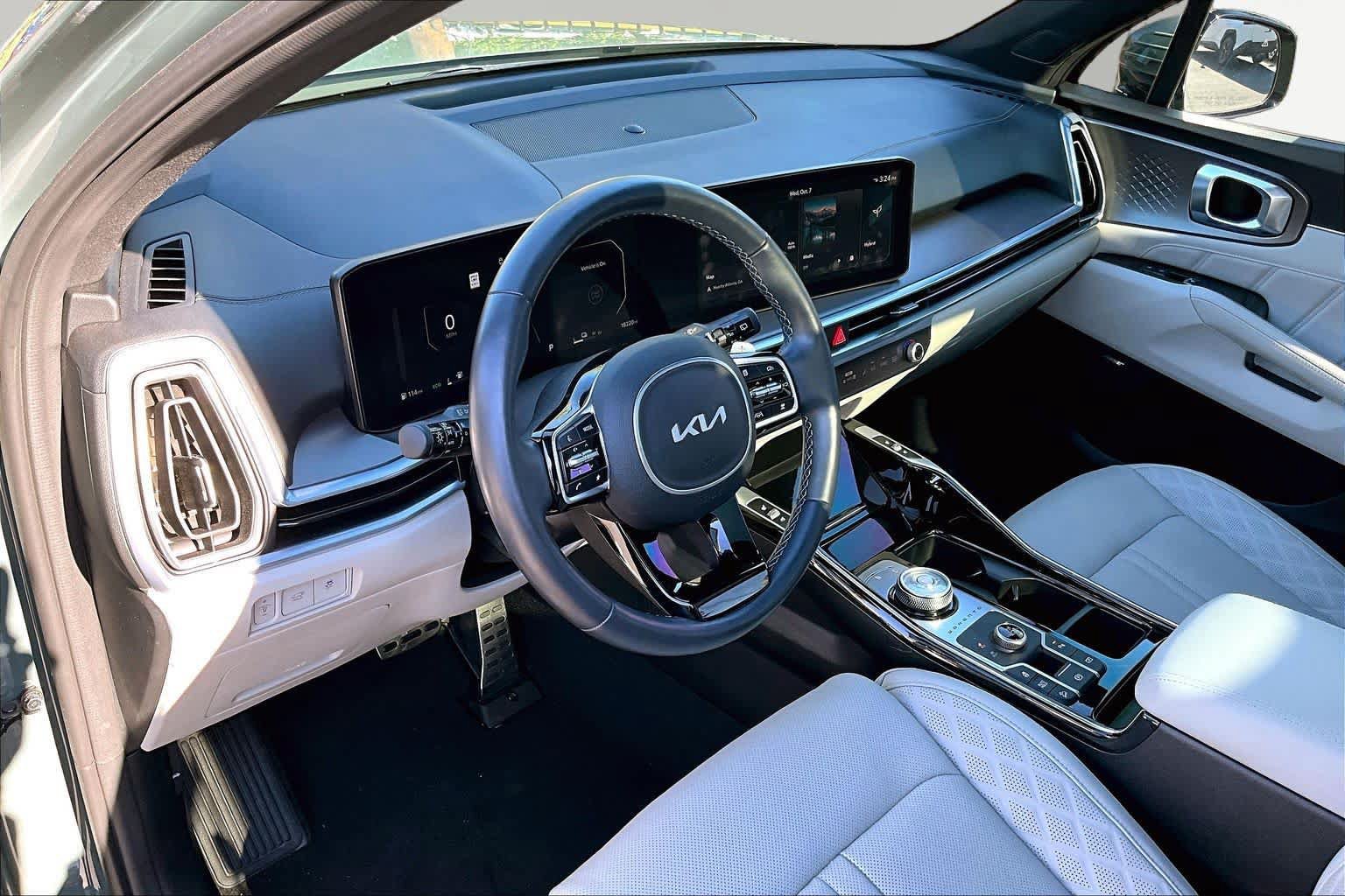 Used 2025 Kia Sorento SX Prestige AWD/4WD image 18