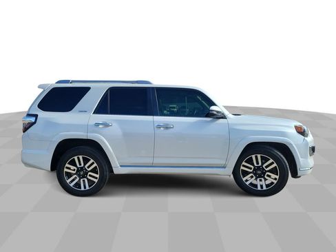 Used 2016 Toyota 4Runner Limited image 9