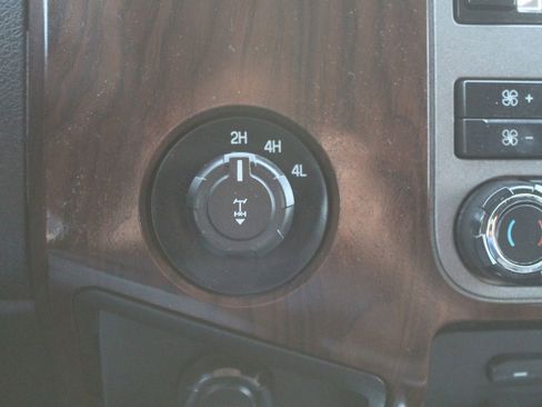 Used 2012 Ford F250 Lariat w/ Lariat Ultimate Pkg image 17