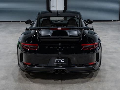 Used 2018 Porsche 911 GT3 RWD image 5