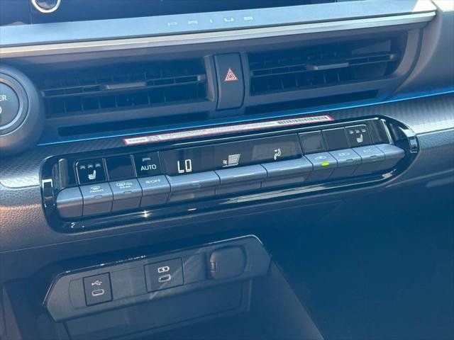 Certified 2026 Toyota Prius XLE FWD image 29