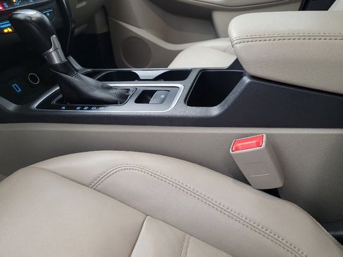 Used 2017 Ford Escape Titanium AWD/4WD image 26