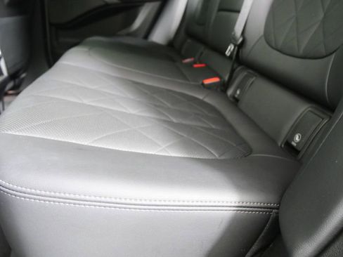 Certified 2023 BMW X6 xDrive40i w/ Executive Package image 15