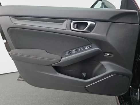 Used 2025 Honda Civic Sport image 27