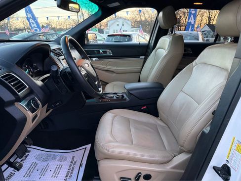 Used 2016 Ford Explorer Limited image 9