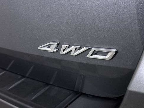 Used 2025 Ford Explorer ST-Line w/ ST-Line Street Pack AWD/4WD image 33