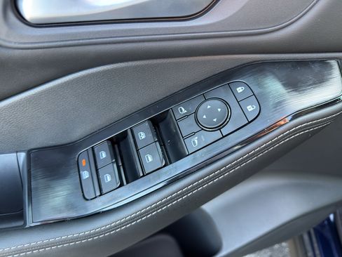 New 2026 Nissan Rogue SV AWD/4WD image 12