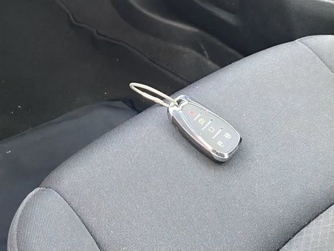 Used 2025 Chevrolet Malibu LT FWD image 28