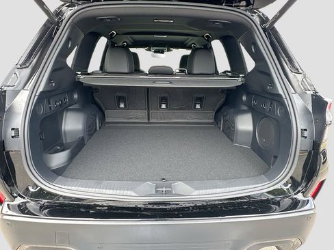 New 2026 Subaru Forester Premium AWD/4WD image 32