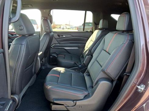 Used 2026 Chevrolet Traverse RS image 19