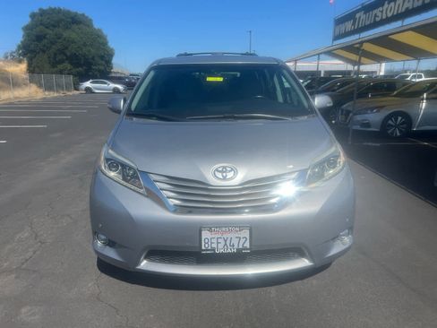 Certified 2017 Toyota Sienna Limited Premium image 13