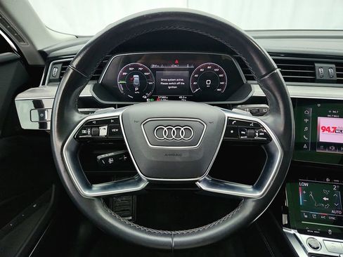 Used 2024 Audi Q8 e-tron Premium Plus w/ Premium Plus Package AWD/4WD image 14