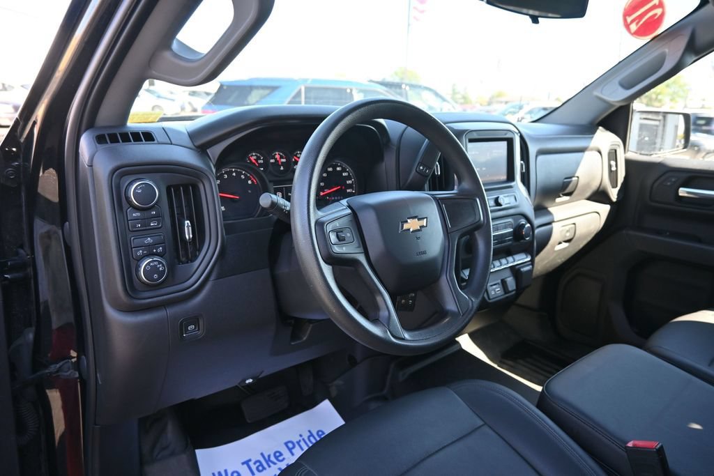 Used 2021 Chevrolet Silverado 1500 W/T w/ WT Value Package AWD/4WD image 29