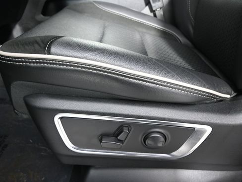 Used 2025 RAM 1500 Laramie w/ Night Edition AWD/4WD image 22