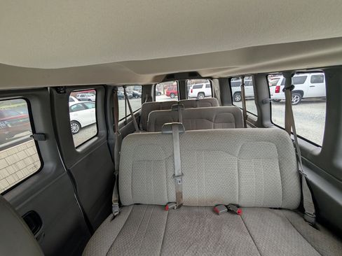 Used 2017 Chevrolet Express 2500 LT w/ LT Preferred Equipment Group image 19