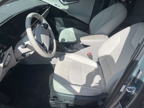 Used 2023 Kia Niro Wind image 12