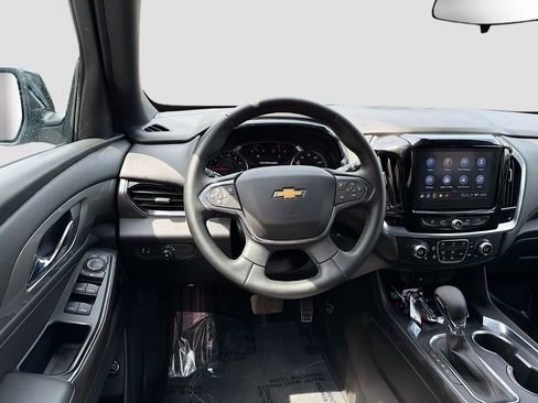 Used 2023 Chevrolet Traverse LT w/ LPO, Floor Liner Package image 21