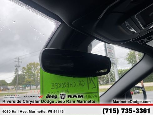 Used 2024 Jeep Grand Cherokee Altitude image 19