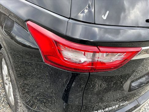 Used 2018 Chevrolet Traverse Premier image 29