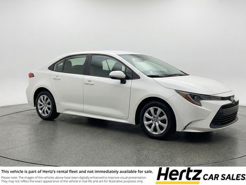 Used 2025 Toyota Corolla LE FWD image 1