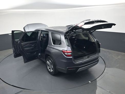 Certified 2025 Honda Pilot EX-L image 36