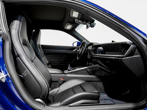 Used 2020 Porsche 911 Carrera S image 31
