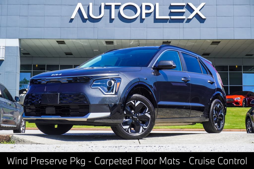 Used 2024 Kia Niro Wind w/ Wind Preserve Package FWD image 1