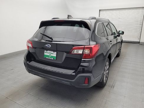 Used 2018 Subaru Outback 3.6R Touring AWD/4WD image 7