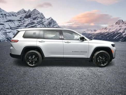 New 2026 Jeep Grand Cherokee L 4WD image 6