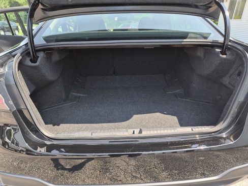 Used 2023 Subaru Legacy image 13