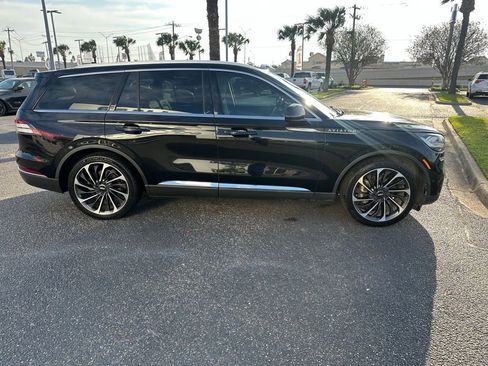 Used 2022 Lincoln Aviator Reserve w/ Equipment Group 201A image 7