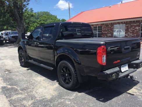 Used 2019 Nissan Frontier SV w/ Value Truck Package AWD/4WD image 3