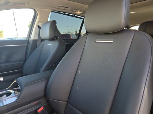 New 2026 Hyundai Ioniq 9 Limited image 14