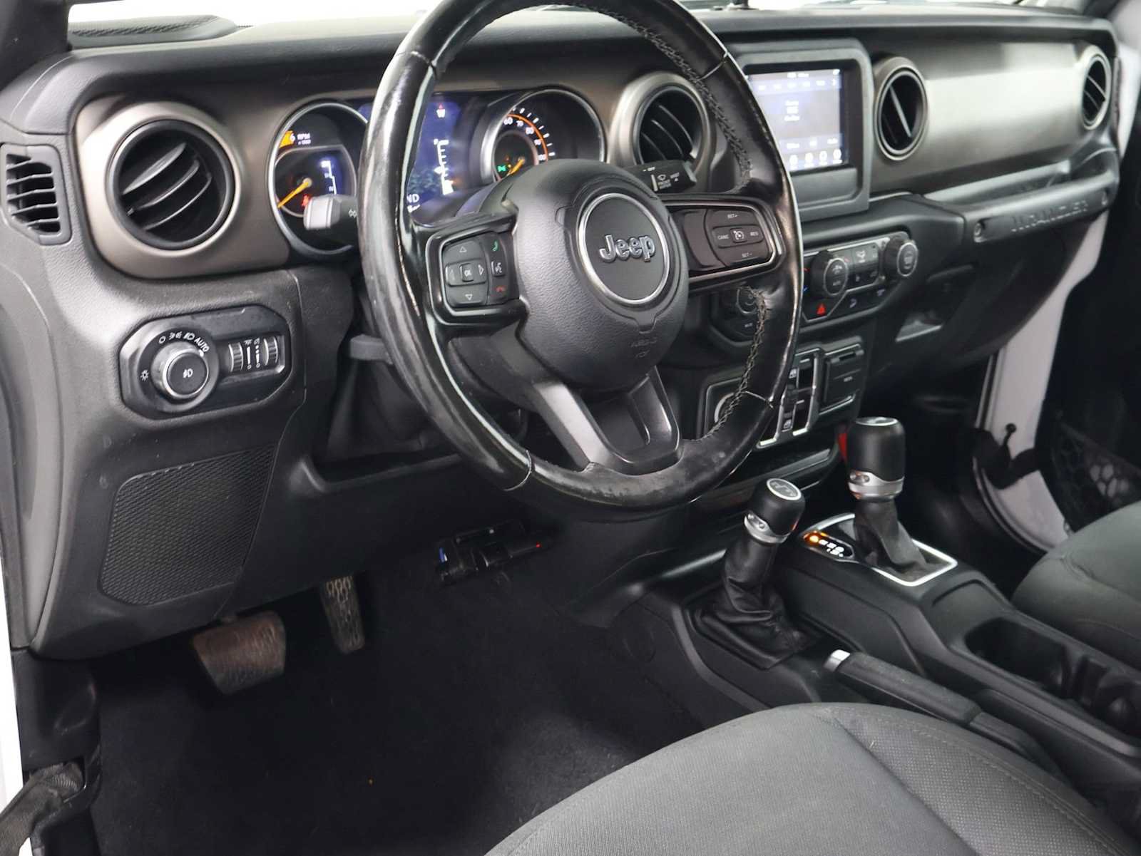 Used 2020 Jeep Wrangler Unlimited Sport S AWD/4WD image 4