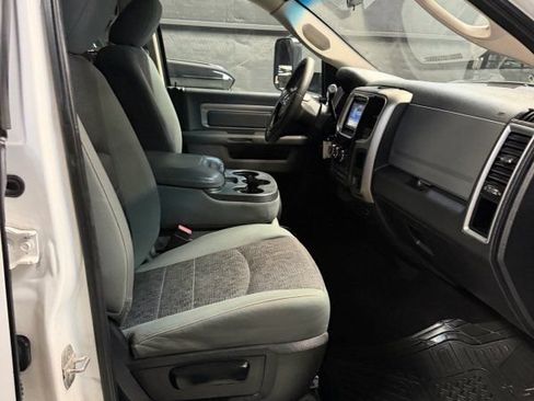 Used 2014 RAM 2500 SLT w/ Protection Group AWD/4WD image 12