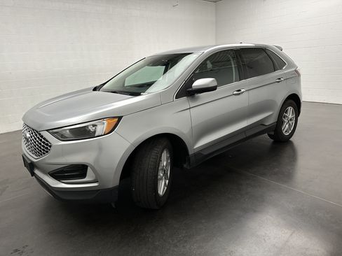Used 2024 Ford Edge SEL AWD/4WD image 4