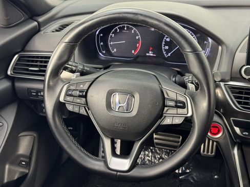 Used 2018 Honda Accord Sport image 18