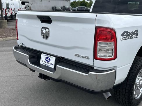 Used 2022 RAM 2500 Tradesman w/ Chrome Appearance Group AWD/4WD image 14