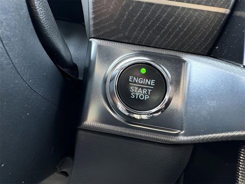 Used 2022 Ford F150 Platinum w/ Trailer Tow Package image 21